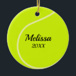 Ornamento De Cerâmica Ronda tênis Ball com Dois Lados<br><div class="desc">Tênis de amor? Esta imagem é para você! Gráfico divertido para o entusiasta esportivo. Personalizar alterando nome e ano.</div>