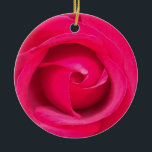 Ornamento De Cerâmica Rosa Rosa Rosa Vermelha Romântica<br><div class="desc">Rosa romântico e rosa vermelha.</div>