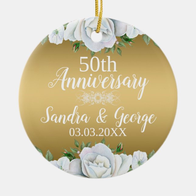 Ornamento De Cerâmica Rosas Brancas Elegantes Sobre Dourado Fundo (Frente)