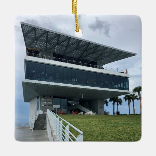 Ornamento De Cerâmica Rua. Petersburg Pier (Frente)