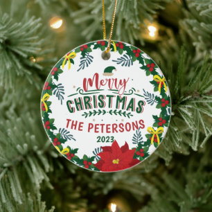 Ornamento De Cerâmica Rua Vermelha Brilhante da Família Natal