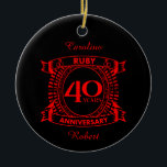 Ornamento De Cerâmica ruby crest, 40º aniversário de casamento<br><div class="desc">Uma design romântica para celebrar o seu 40º ano de casamento. Se você quiser alguma ajuda para personalizar este design, por favor, entre em contato comigo, eles podem pedir a este botão do designer, logo abaixo deste texto. Esta crista de 40 anos de aniversário de casamento tem o texto rubi,...</div>