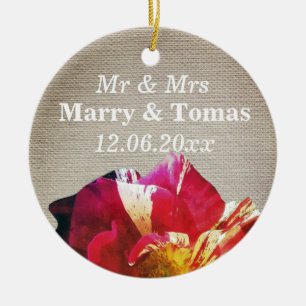 Ornamento De Cerâmica Rustic Mr & Mrs Salve a data Ornament