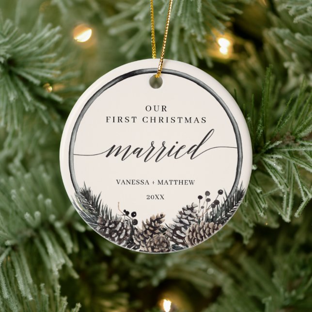 Ornamento De Cerâmica Rustic Pine Wreath Primeiro Natal Casado (Árvore)