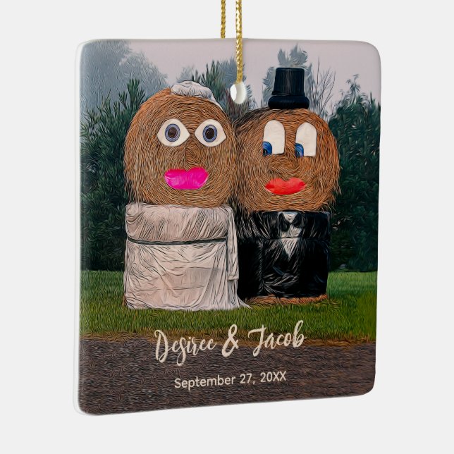 Ornamento De Cerâmica Rutic Hay Bale Funny Bride E Groom (Direito )