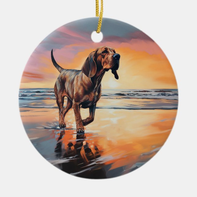 Ornamento De Cerâmica Sandy Paws Bloodhound Dog em Beach Sunset (Frente)