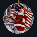 Ornamento De Cerâmica Santa Claus segurando bandeira americana<br><div class="desc">Papai Noel segurando o design da bandeira americana.</div>