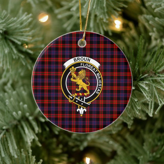Ornamento De Cerâmica Scottish Clan Broun Modern Tartan e Crest (Árvore)