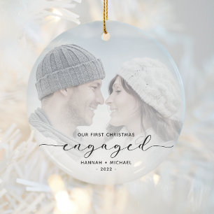 Ornamento De Cerâmica Script de Foto Personalizado em Primeiro Natal Env