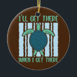 Ornamento De Cerâmica Se uma tartaruga perder sua carapaça é um mar sem<br><div class="desc">Se uma tartaruga perder a sua carapaça é o "Maruca sem-teto". Presente perfeito para seu pai, mãe, pai, homens, mulheres, amigos e familiares no Dia de Ação de Graças, Dia de Natal, Dia de as mães, Dia de os pais, 4 de julho de 1776 Dia Independente, Dia dos Veteranos, Dia...</div>