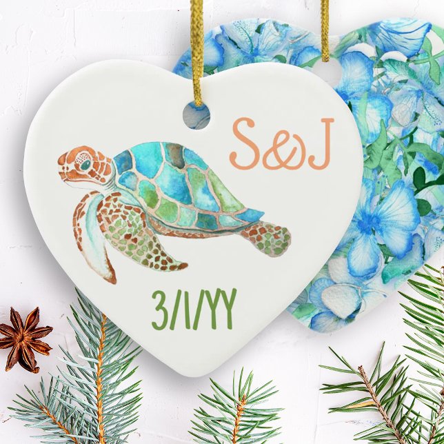 Ornamento De Cerâmica Sea Turtle Heart, Monogram Christmas (sea turtle christmas ornament, personalized tree ornament, hearth-shaped hawaiian ornament gift)