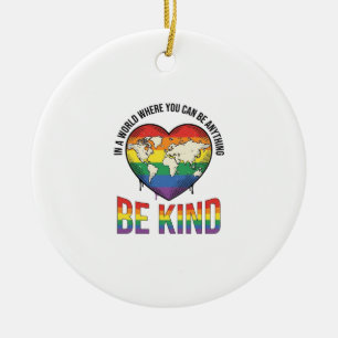 Ornamento De Cerâmica Seja Gentil Mundo Coração Arco-Íris Camiseta Vecto