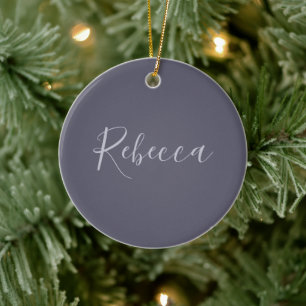 Ornamento De Cerâmica Seu Nome Script Lavanda Elegante em Roxo Turvo