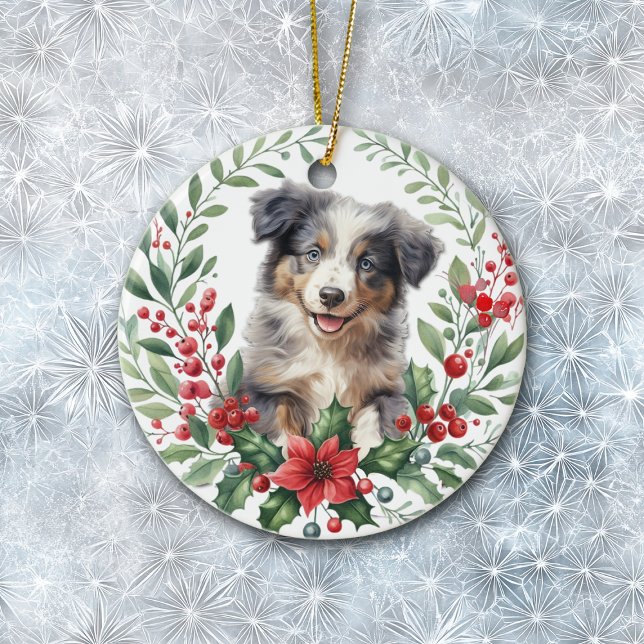 Ornamento De Cerâmica Shepherd Puppy Poinsettia Wreath (Criador carregado)