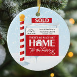 Ornamento De Cerâmica Sinal de Natal Imobiliário<br><div class="desc">Sinal vendido de Enfeites de natal Real Estate é uma maneira divertida e festiva de enviar cartões de natal para seus clientes. Os cartões de Natal correspondentes estão disponíveis. Personalize com seu logotipo e nomes.</div>