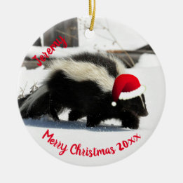 Ornamento De Cerâmica Skunk na Cerâmica Santa Hat