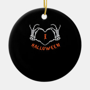 Ornamento De Cerâmica Slogan Halloween. Gesto Cardíaco Feito De Esquelet