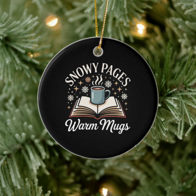 Ornamento De Cerâmica Snowy Pages Bookish Christmas Ornament (Árvore)