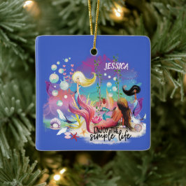 Ornamento De Cerâmica Sob O Mar De Turquesa Roxa Do Oceano Sereia