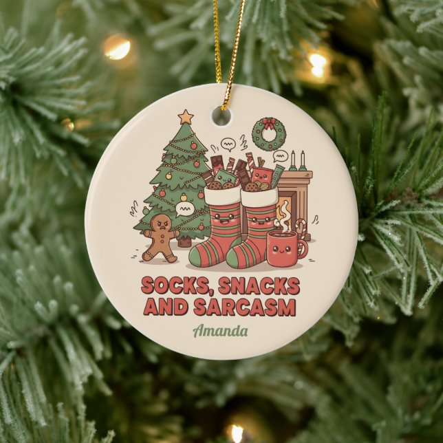 Ornamento De Cerâmica Socks Snacks and Sarcasm Funny Christmas Ornament (Árvore)