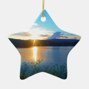 Ornamento De Cerâmica Sol azul no lago