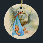 ORNAMENTO DE CERÂMICA STORK BABY BOY CHÁ 2 MONOGRAMA SAFIRE AZUL<br><div class="desc">Elegante,  colorido e vibrante design branco azul teal com um bebê e uma cegonha voadora e uma pedra brilhante tridimensional por Búlgaro Lumini (c). Fácil de personalizar com seu próprio texto para anúncios guardados,  obrigado você,  chás de fraldas,  festas de aniversário da criança,  ou praticamente qualquer evento que desejar!</div>