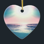 Ornamento De Cerâmica Summer Sea Sunset Tropical Beach Photo<br><div class="desc">Linda praia tropical com vista colorida ao sol vista foto, apresentando uma surpreendente iridescência de cores do arco-íris ao sol sobre o mar, ondas calmas do oceano azul, areia azul-escura brilhante e um grande e brilhante sol branco, projetando uma mistura de cor rosa, verde, azul, verde-pastel cor costa do horizonte....</div>