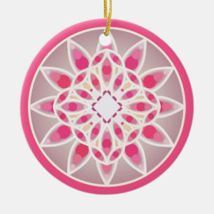 Ornamento De Cerâmica Teste padrão da mandala no rosa quente, no branco