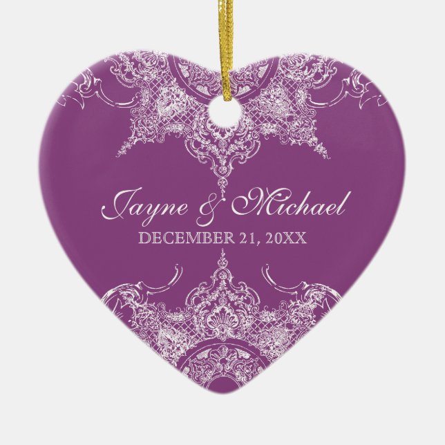 Ornamento De Cerâmica Toile Damask Swirl First Christmas Plum (Frente)