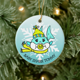Ornamento De Cerâmica Tubarão-bebê personalizado e floco de neve