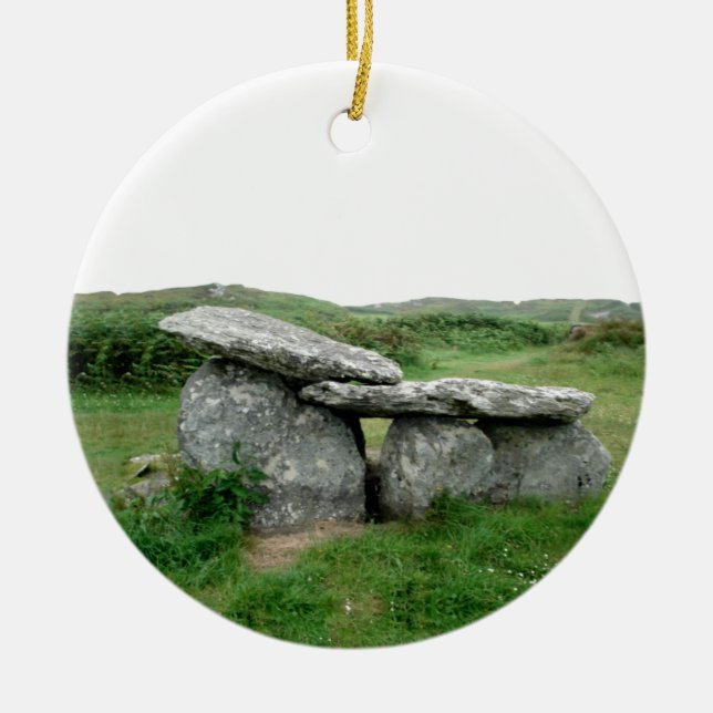 Ornamento De Cerâmica Túmulo Archeological dado forma altar Ireland (Frente)