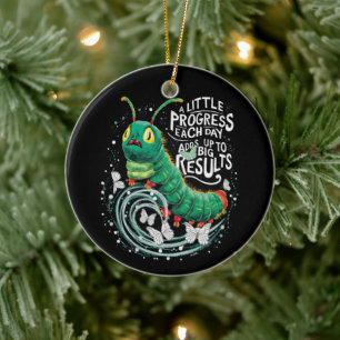 Ornamento De Cerâmica Um Pequeno Progresso A Cada Dia Da Lagarta Fome
