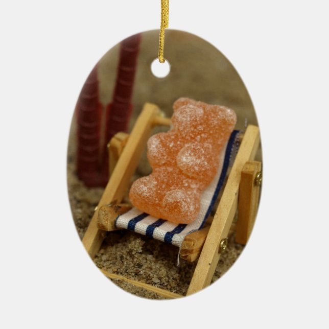 Ornamento De Cerâmica Urso gomoso que relaxa na praia (Frente)