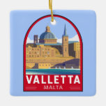 Ornamento De Cerâmica Valletta Malta Viagem Vintage Art<br><div class="desc">Design de arte vetorial de La Valetta. A cidade murada foi fundada nos anos 1500 numa península pelos Cavaleiros das Ruas. É conhecido por museus,  palácios e grandes igrejas.</div>