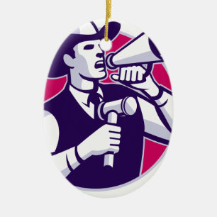 Ornamento De Cerâmica Vaqueiro do leiloeiro com Gavel e megafone