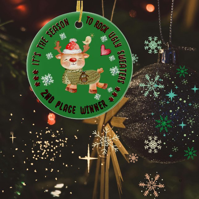 Ornamento De Cerâmica Vencedor do segundo suave (Ugly Sweater 2nd Winner Deer Ceramic Ornament)