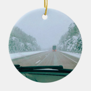 Ornamento De Cerâmica Viagem de carro pela Suécia nevada