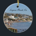 Ornamento De Cerâmica Viagem de Férias da Califórnia - Praia de Laguna<br><div class="desc">Viagem Enfeites de natal com uma foto do oceano em Laguna Beach,  Califórnia. Use a modelo para adicionar o ano atrás. Este ornamento é um souvenir excelente para férias na praia de Laguna.</div>
