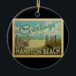 Ornamento De Cerâmica Viagens vintage de Hampton Beach<br><div class="desc">Esta design de saudações de Hampton Beach apresenta uma praia arenosa com uma bela água turquesa oceânica e acima do mar,  um céu azul com nuvens brancas onduladas. No estilo viagens vintage.</div>