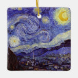 Ornamento De Cerâmica Vincent Van Gogh Starry Night Vintage Fine Art<br><div class="desc">Vincent van Gogh Starry Night Fine Art Painting Starry Night Starry Night é uma pintura do artista poste-impressionista holandês Vincent van Gogh. O céu azul à noite está cheio de nuvens, estrelas e uma lua crescente brilhante. A Noite Estrelada é a única noturna na série de visões da janela do...</div>