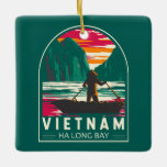 Ornamento De Cerâmica Vintage do Viagem de Arte do Barco Vietnã de Longa<br><div class="desc">Ha Long Bay vetor art design. Ha Long Bay,  no nordeste do Vietnã,  é conhecida pelas suas águas esmeraldas e milhares de ilhas de calcário torrenciais derizadas por florestas tropicais.</div>