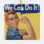 Ornamento De Cerâmica Vintage Patriotic Rosie, o Ribeirão, podemos fazê-<br><div class="desc">Design de ilustração patriotismo com uma dama que desde então se tornou conhecida como Rosie,  o Ribeirão. "Nós podemos fazer isso!" é um poster de guerra americano da Segunda Guerra Mundial apresentando uma imagem inspiradora para impulsionar a moral trabalhadora feminina.</div>