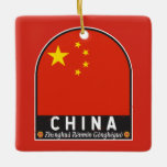Ornamento De Cerâmica Vintagem com desgaste do emblema da China<br><div class="desc">O emblema angustiado da China,  com a bandeira e o casaco de armas.</div>