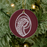 Ornamento De Cerâmica Virgem Santa Católica, rendas<br><div class="desc">Virgem Santa Católica,  rendas,  em fundo vermelho escuro. Você deve saber que consegue uma foto!</div>