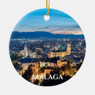 Ornamento De Cerâmica Visão noturna da Catedral de Málaga em Málaga, Esp