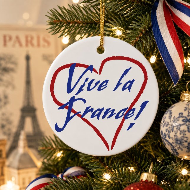 Ornamento De Cerâmica Viva a França Coração da Bandeira Francesa (Vive la France Christmas ornament on a French-inspired tree, a festive gift for Francophiles.)