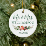 Ornamento De Cerâmica Watercolor Winter Floral PHOTO BACK Mr e Mrs<br><div class="desc">Elegante Watercolor Winter Floral Wedding Photo Sr. e Sra. Newlywing Enfeites de natal - Texto Verde</div>