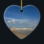 Ornamento De Cerâmica Weymouth Beach<br><div class="desc">Por conseguinte,  os nossos produtos serão de excelente qualidade para que possam usufruir durante anos. Esperamos que encontre algo para tesourar durante sua visita.</div>