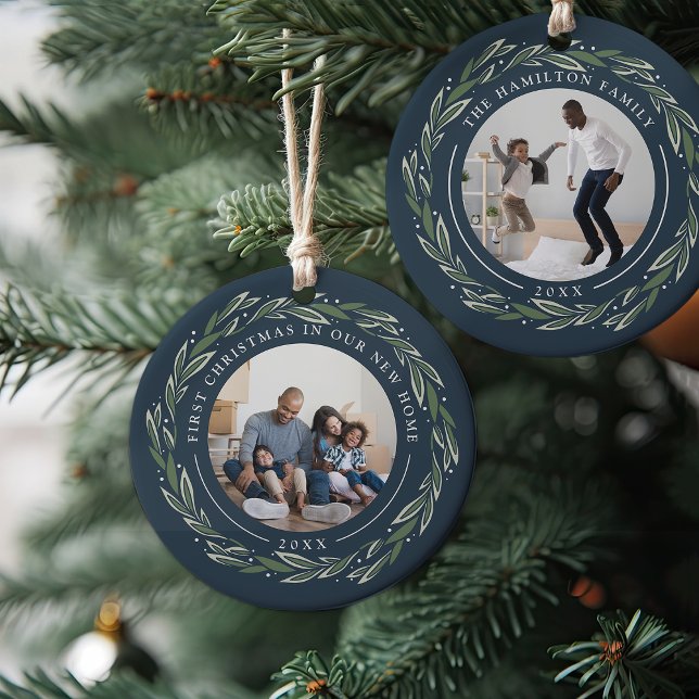 Ornamento De Cerâmica Wreath de inverno | Primeiro Natal em Nossa Nova C (Criador carregado)