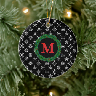 Ornamento De Cerâmica Wreath Monograma Seu Nome Flocos de Neve Amarelos 
